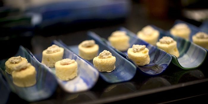 Dùng bữa ở nhà hàng Gaggan Dùng bữa ở nhà hàng Gaggan