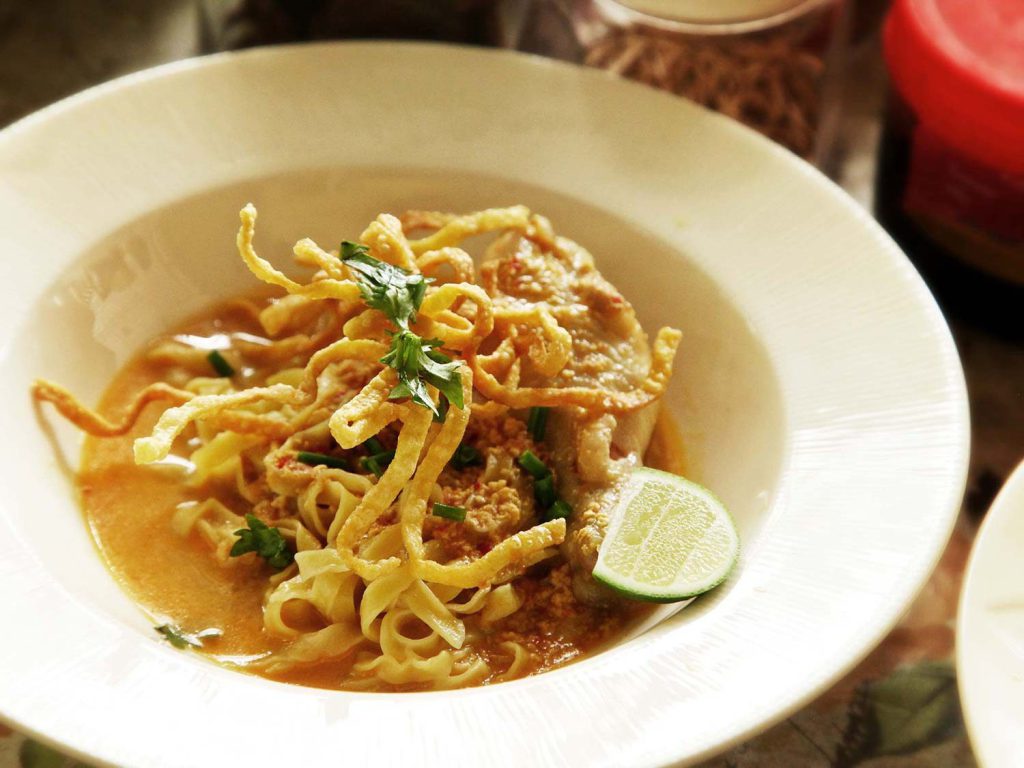 Khao Soi là đặc sản của ẩm thực Chiang Mai Thái Lan 