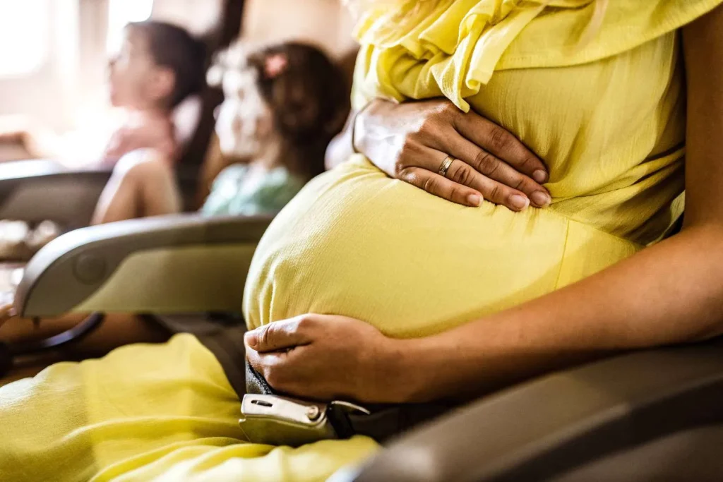 Quy định phụ nữ mang thai khi đi máy bay của Nok Air